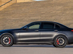 Mercedes AMG C 63 S E Performance 11 Mercedes-AMG C63 S E Performance