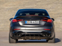 Mercedes AMG C 63 S E Performance 12 Mercedes-AMG C63 S E Performance