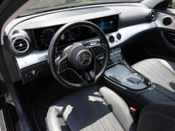 Mercedes Benz E180 8 Mercedes-Benz E180