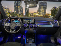 Mercedes Benz EQB 250 3 Mercedes-Benz EQB 250