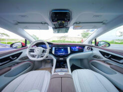 Mercedes Benz EQS 450 9 Mercedes-Benz EQS 450+