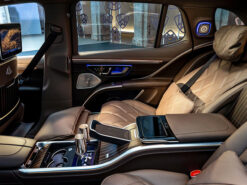 Mercedes Benz Maybach EQS 680 2 Mercedes-Maybach EQS 680 (SUV)