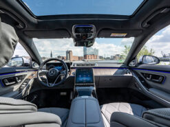 Mercedes Benz Maybach S680 4Matic 12 Mercedes-Maybach S680 4Matic