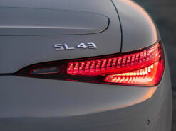 Mercedes Benz AMG SL 43 8 Mercedes-AMG SL 43